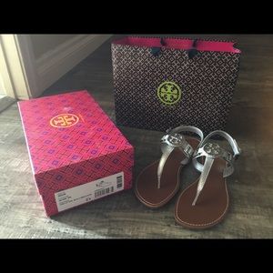 Tory Burch Cassia Silver Metallic Sandals